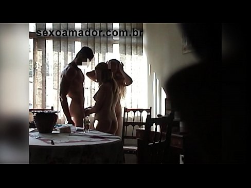 ❤️ Amigos sexuais convidam um homem gigante e um ménage à trois com ele ❤ Apenas porno em pt.fashiontee.top ❌