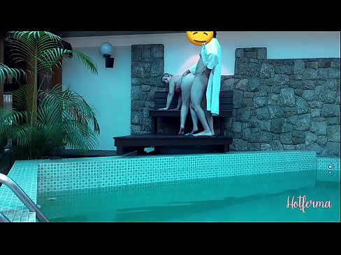 ❤️ Chefe convida criada para a piscina, mas não conseguiu resistir a um ❤ Apenas porno em pt.fashiontee.top ❌
